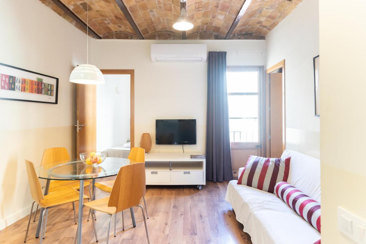 Atica Apartments - By Weflating Барселона Екстериор снимка