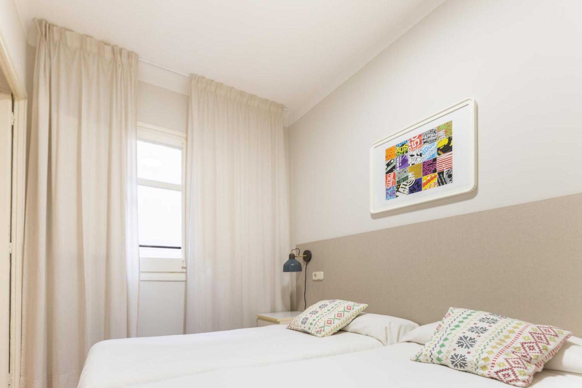 Atica Apartments - By Weflating Барселона Екстериор снимка