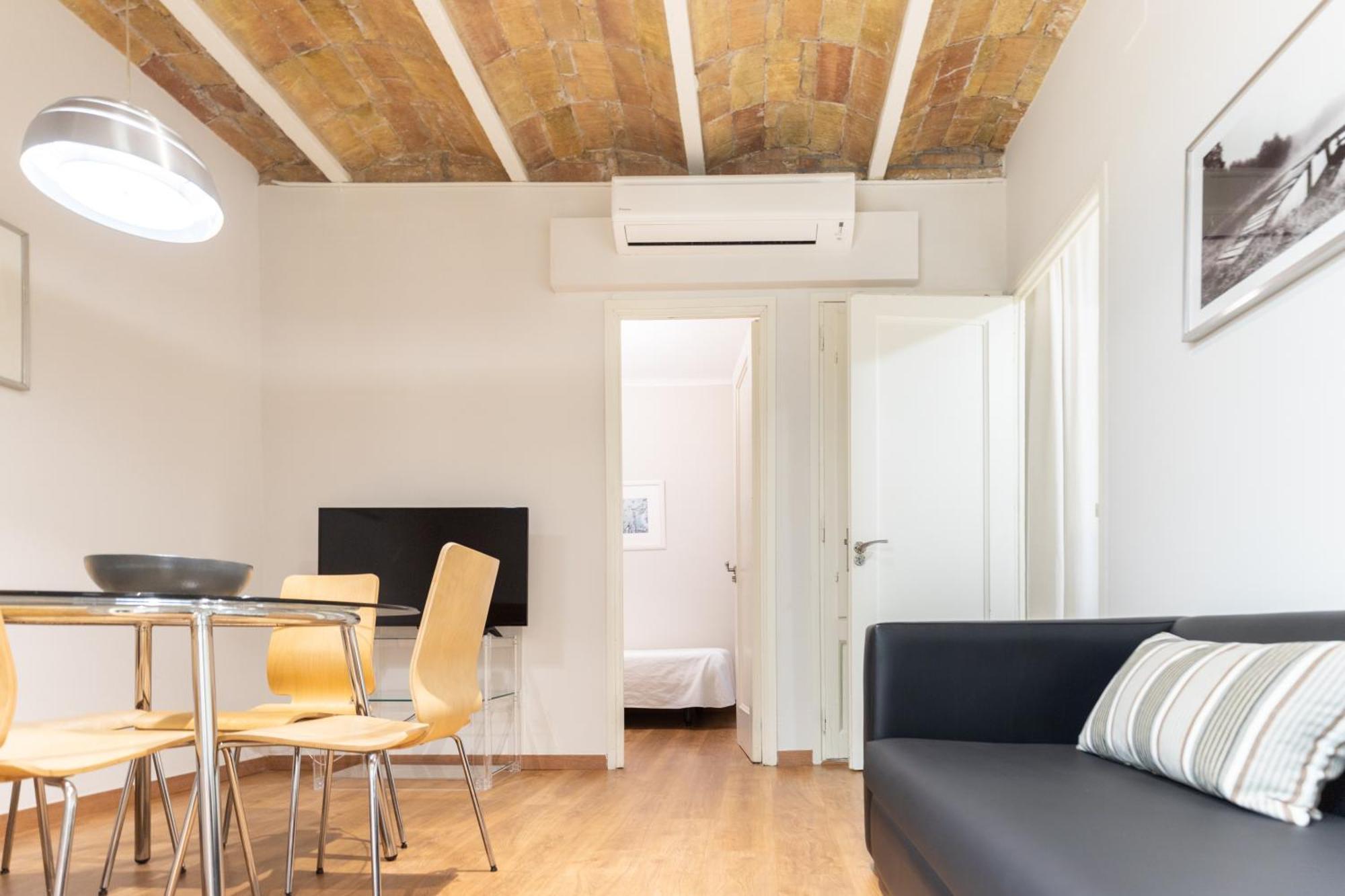 Atica Apartments - By Weflating Барселона Екстериор снимка